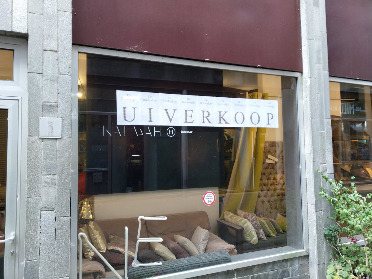 AnnikavanBerkel's tweet photo. Geen ui te bekennen in deze winkel... 🤔
#taalmisser #taalvout @taalmissers @Taalvoutjes https://t.co/BCvT8suIkc