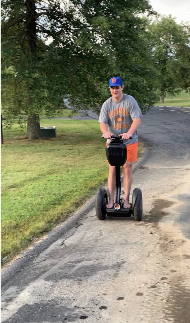 crossroadslost's tweet image. Rolling into Monday like... 
New episode is up! We discuss disgraced teachers, trust fund bands and review a new @lacroixwater flavor.

podcasts.apple.com/us/podcast/los…
