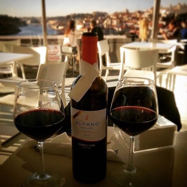 esplanadatlf's tweet photo. It may even be Monday but it‘s glass of wine o‘clock! And we have the best Douro wines for you to taste 🍷😄 

📸 @mateusrvsilva 

#esplanadadoteleferico #porto #beautifuldestinations #travel #visitporto  #photography #portolovers #worldplaces #portugal #worldtravelbook https://t.co/6lIJbqzIXC