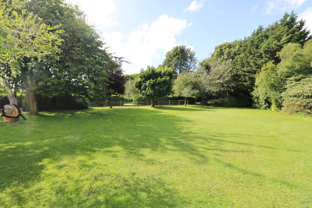 FrenchEstates2's tweet image. New to market 
3 Leixlip Gate, Leixlip, Co. Kildare
Detached residence on c. 1 acre, zoned existing residential in Local Area Plan. Massive potential #Leixlip #DevelopmentPotential #ZonedLand #FrenchEstates #Refurbish #Redevelop #OnView #RealEstate 
french-estates.ie/properties/197