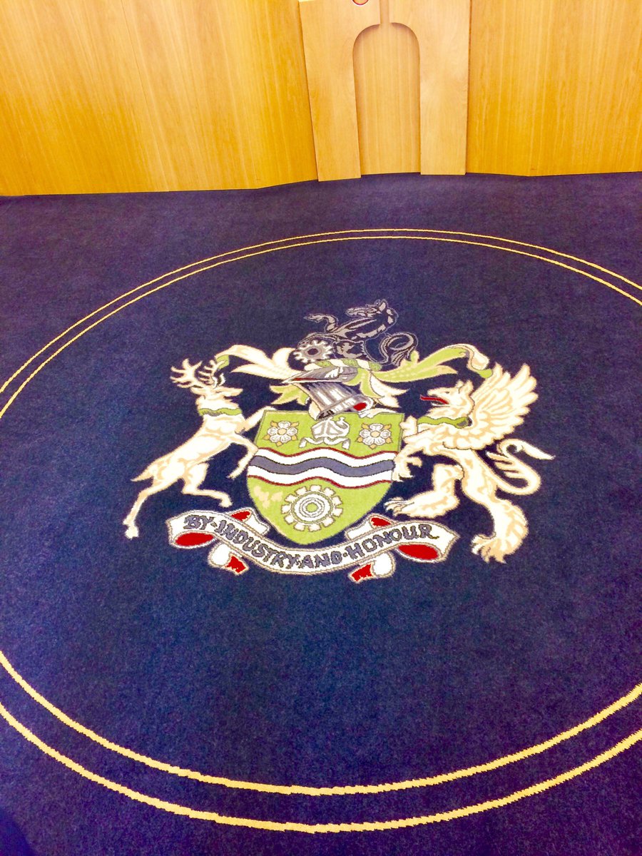 Frances_Marshal's tweet photo. Such an honour for @LGAcomms to spend AM with @RotherhamMayor @RMBCPress. Massive thanks to Mayor, Mayoress & Dean ๐ for making it happen. #CommunityGirls using civic role to promote place, support communities & doing it with style!๐๐ช๐คฉ #LocalGov #Rotherham https://t.co/C3vT5c5jsV