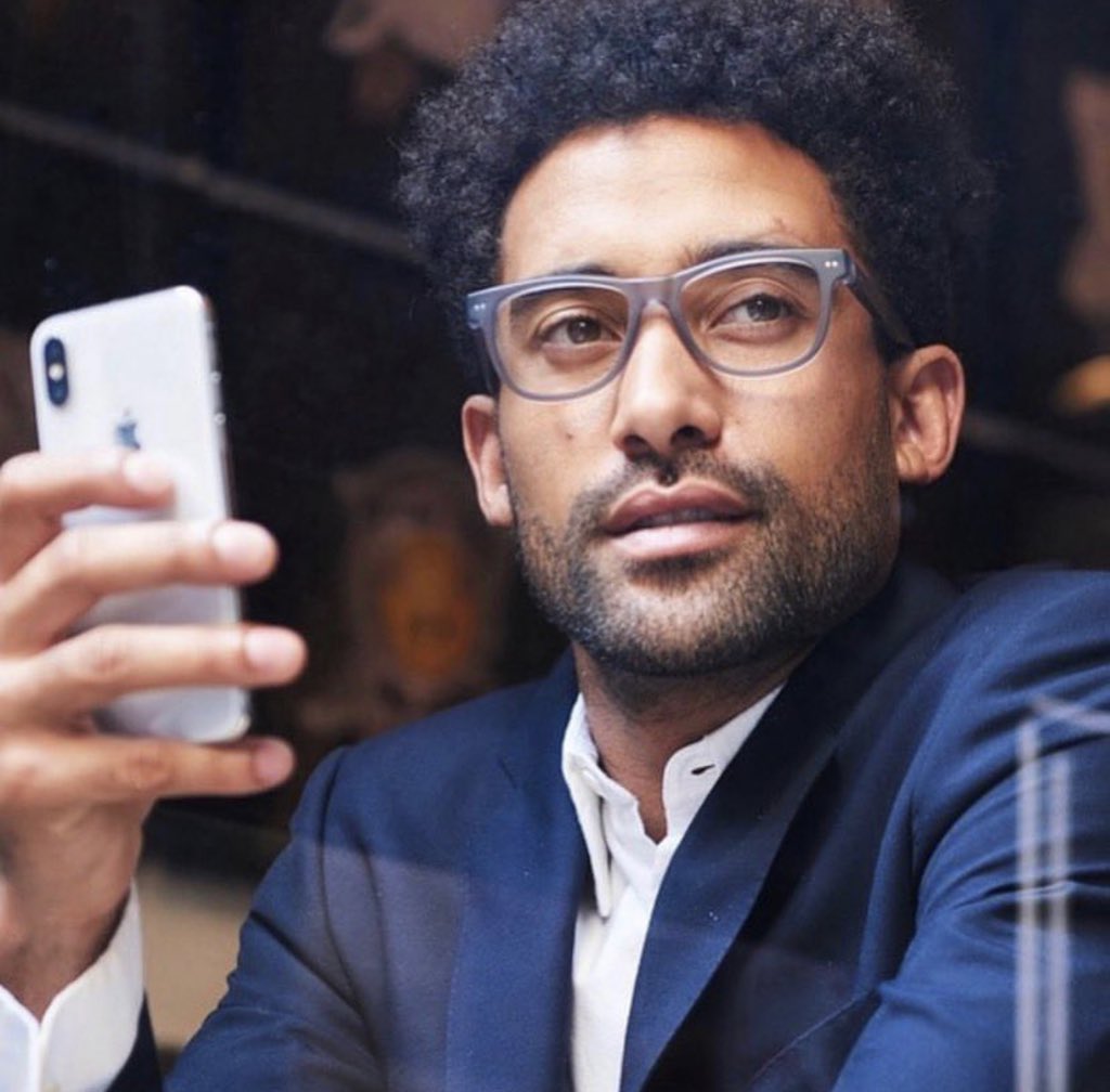 Blue light exposure is a top cause of eye strain and long-term vision problems. #BREAKUPWITHBLUE. Protect your eyes with our beautifully design screen readers bit.ly/2YPoWBP #shoppeobject #lookoptic