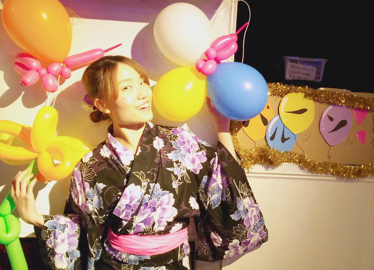 momoko_nagasaki's tweet photo. 取り急ぎ!!
#AReA63 SummerCollection
3公演無事終演しました!
今回、踊って歌って、自分のソロパフォーマンスもやらせて頂きまして、
縁日ではバルーンアートも🌸
ご来場の方、応援してくださった全ての皆様に心からありがとうが尽きない。
浴衣👘着れたー!夏!🌻 https://t.co/xydJa652aH