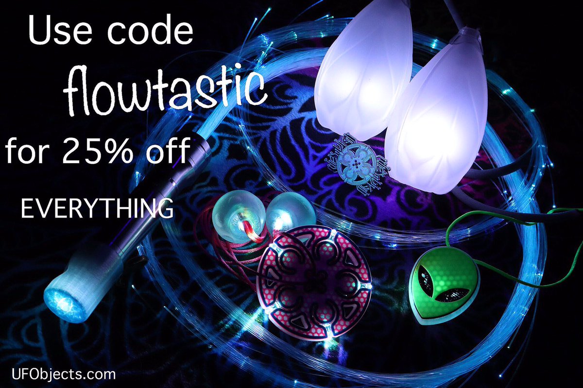 ufo_flow's tweet photo. Flowtastic💲ale 🛍✨For #flowtastic friends 🦋 who’s a friend that you want to spoil or who deserves to spoil themselves?! 👽

#sale #ufo #flow #flowart #flowartist #artist #3dprinted #orbit #lightwhip #poi #lightshow #pendant #alien #lightgloves @UnitedFlowArts @FlowArtLounge https://t.co/lEAKxqAt2v