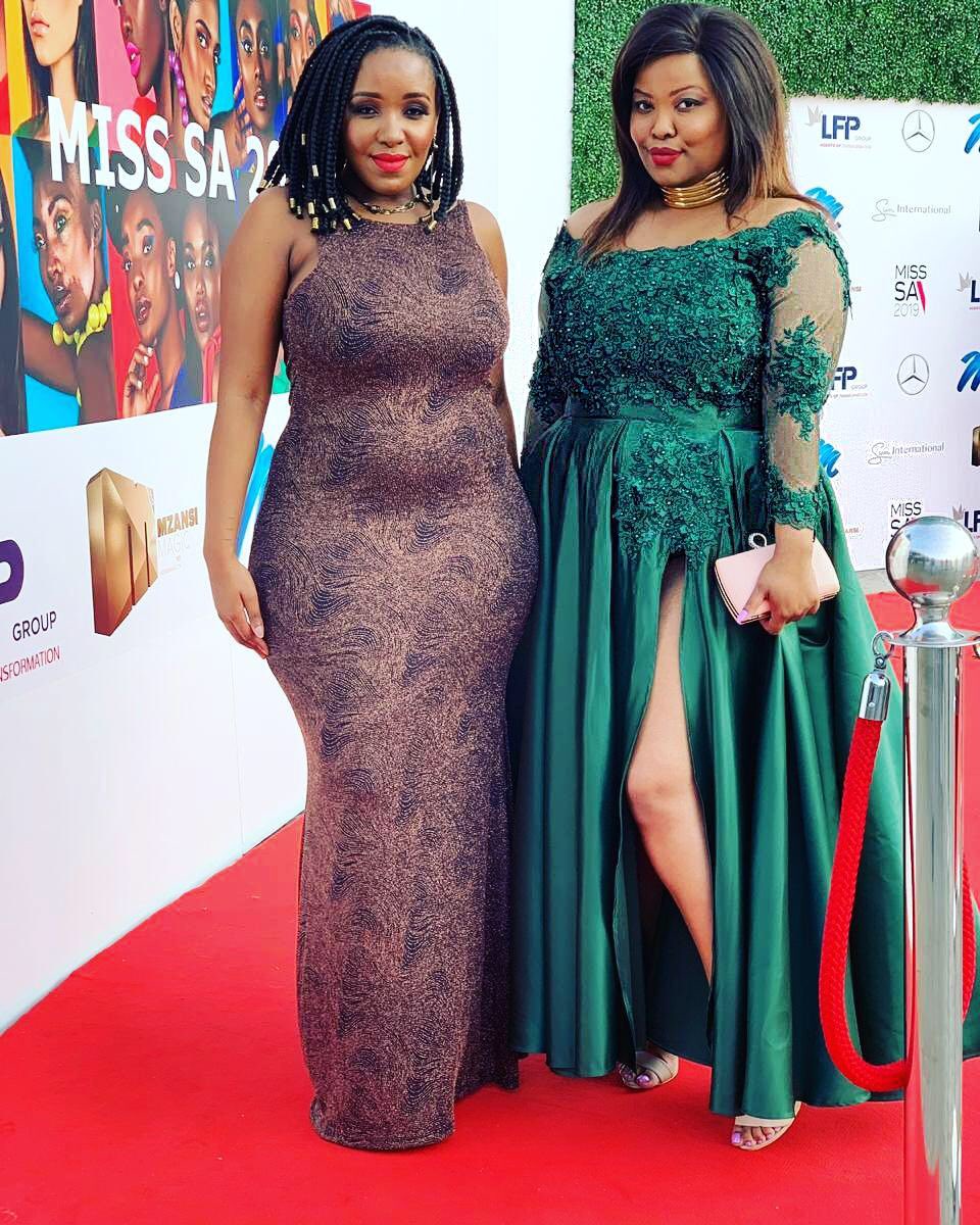 Mbangi_Threads's tweet photo. Dressed by @Mbangi_Threads ❤️❤️ happy Monday everyone 🥰 https://t.co/oZK5MOtN9V