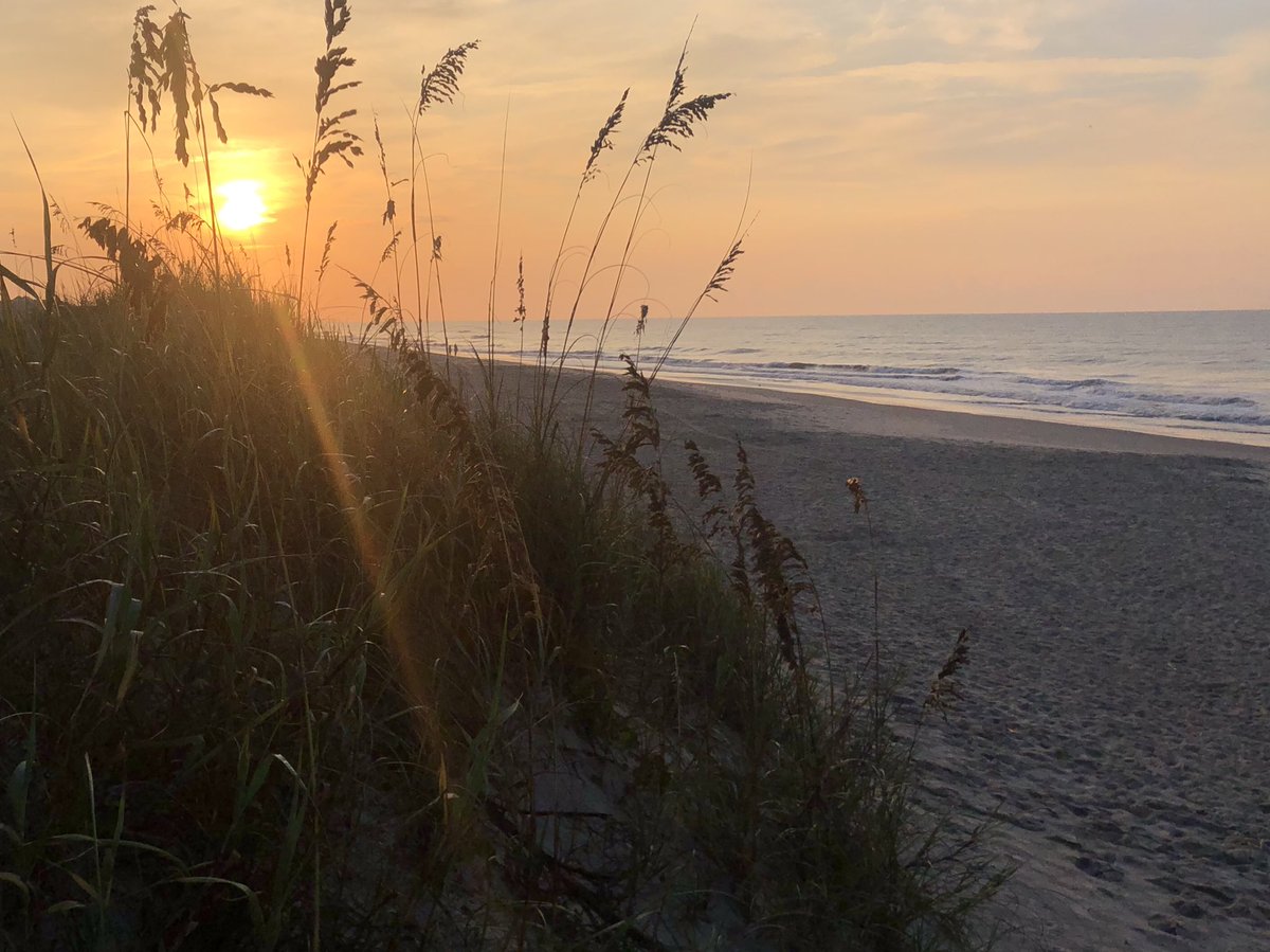 cpiflyer's tweet photo. Sunrise running happiness https://t.co/AcxvZ7D95f