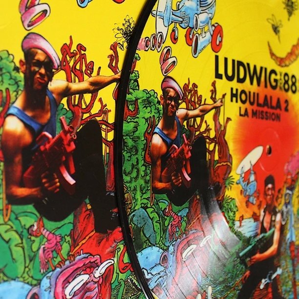 ZoneMondiale's tweet photo. Ludwig von 88, "Houlala 2 : La Mission".
Vinyle Picture Disc, toujours dispo sur le shop AZM :

https://t.co/A7ZTbcKcJD

#lv88 #punkfrançais #houlala https://t.co/B0JjXvy1RP