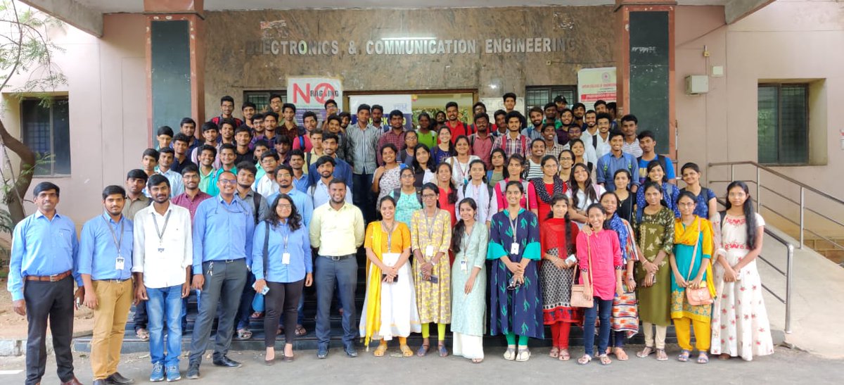 nagarjuna_dev's tweet photo. It's time to kick start the #tekhack in @hyderabad . 100+ student developers participated from all corners of Hyderabad. Organised by @smartbridgeiot in collaboration with @IBM.
#ArtificialIntelligence #internetofthings @IBMcloud @IBMPartners #innovations https://t.co/AqBtfzn7Lg