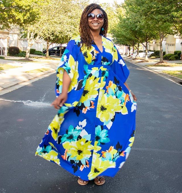 Can we just tell you how much we adore this gorgeous summer dress <a href="/tipstitched/">TipStitched</a> made! Well... we just love it and Tiffany you look amazing in it!