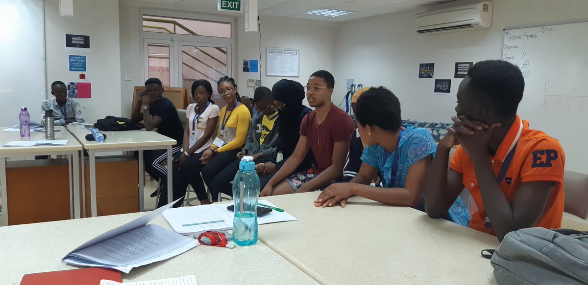 senaagbodjah's tweet photo. "WHO IS HERE"🤷🏾♀️
We usually attract participants doing great and amazing things back home/school. Some even have businesses. During this session, they share these exploits with the whole group to foster partnerships and collaborations.
#entrepreneurship #AshesIX here #atAshesi https://t.co/6CrYfEIidr