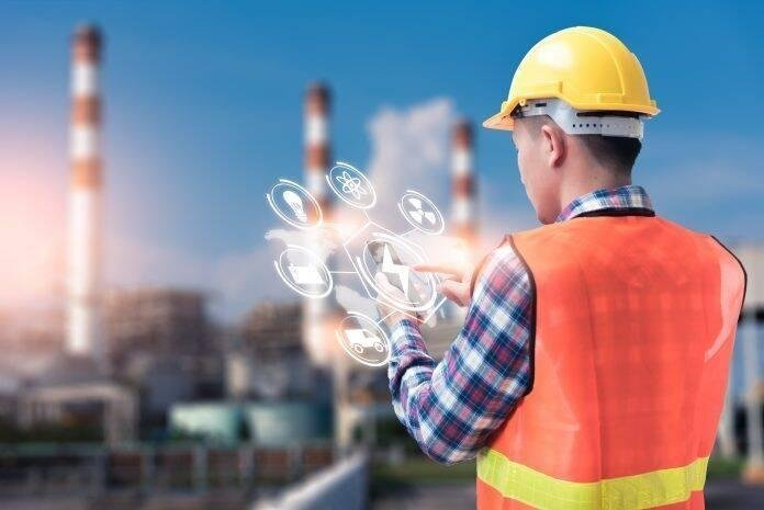 TheDataShack's tweet photo. The Oil Field of the Future: More Connected, Predictive, and Real-time Operations.  Read all about it on our latest Blog: https://t.co/paGdypkk5P https://t.co/AZAUQjkLOa