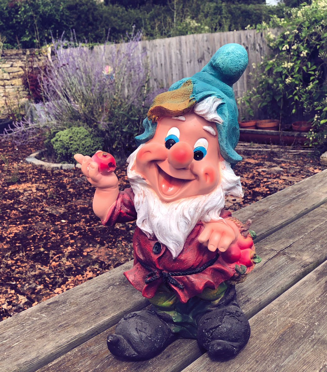daviddomoney's tweet image. #Follow &amp;amp; #RT for the chance to win this handmade garden gnome in my free prize draw!  I commissioned him for use in fairy tale garden and he's a Happy chap. 

UK Residents Only
T&amp;amp;C's Apply bit.ly/2w5xmUI
Closes 19/08/19 at 11:59PM
#WinItWednesday #FreebieFriday