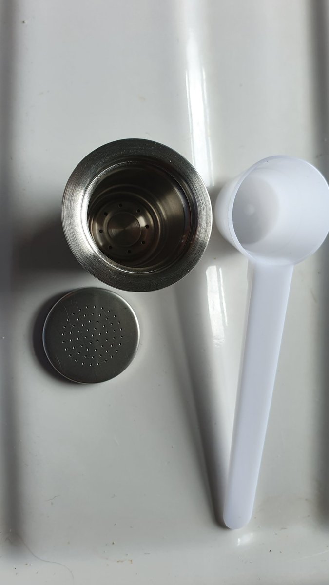 AmirCasey7's tweet photo. No more #OneUsePlastic for my Nespresso coffee machine, now that I have got my stainless steel pod to reuse to help save the planet, just waiting for my stainless steel foldable straw https://t.co/pLsLRmM7ns