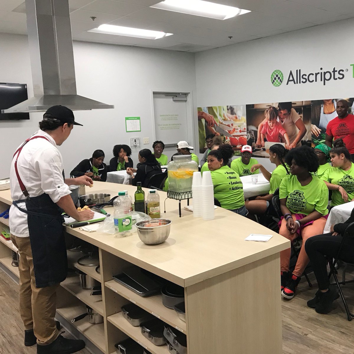 FoodBankCENC's tweet photo. Thanks again to Chef Ryan McGuire (Executive Chef at North Carolina Executive Mansion) for making Ropa Vieja with the @raleighpolice G.I.R.L.S. campers in our @Allscripts Teaching Kitchen! #whatscooking #freshfromthekitchen https://t.co/QLcSIyn8rM