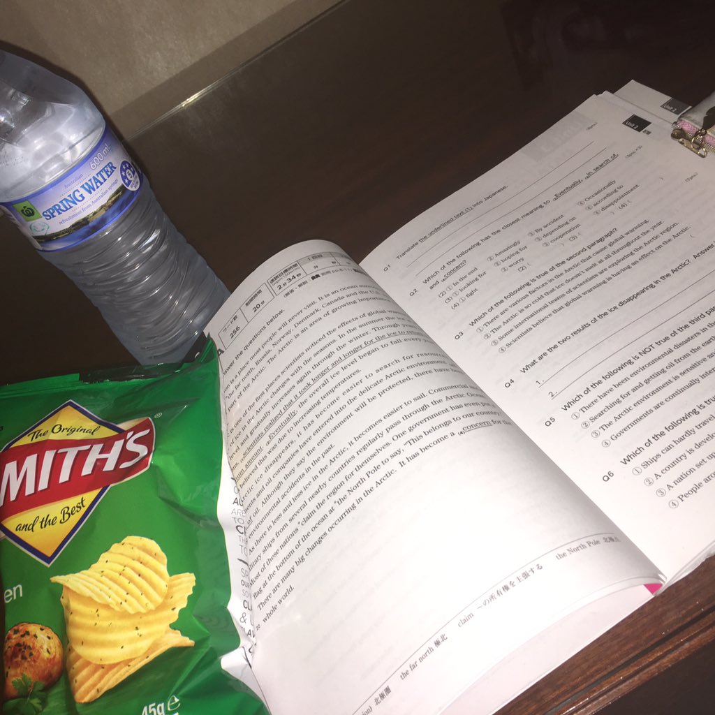 jupiter__1202's tweet image. No.46 #MyStudyNote English🇦🇺

オーストラリアでも課題です( ; _ ; )

英会話はほぼ親がしてくれてるから
Thank youくらいしか話してない😌

滅多にできない経験、無駄にしないように
聞くのも話すのも頑張ります.