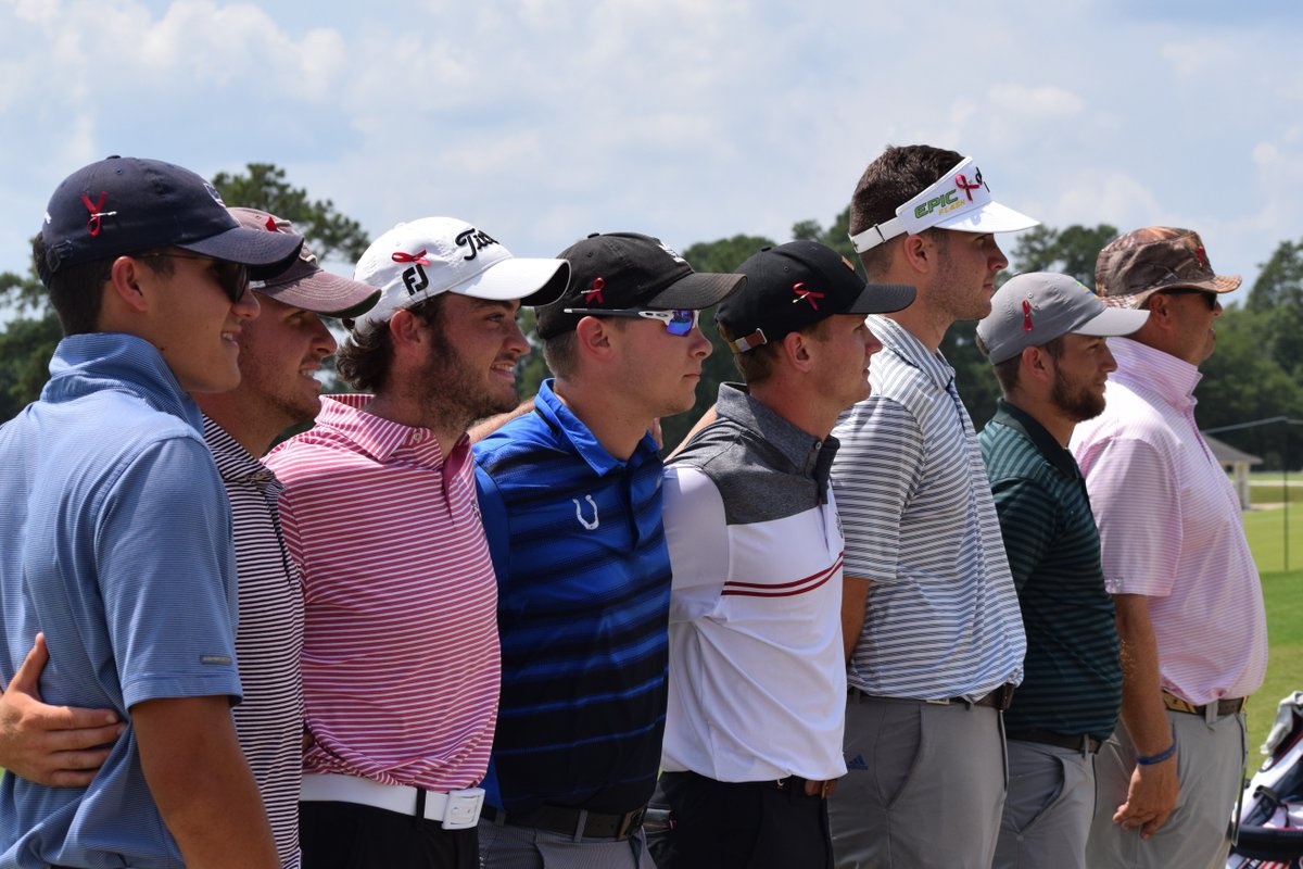 BUKnights's tweet photo. Good luck to recent @bellarmineU grad @JC_Inman and the Kentucky contingent teeing it up today in Round 1 of the #USAmateur at Pinehurst. Classy move by the group...donning scarlet ribbons in memory of Bellarmine Coach Ernie Denham.  ⚔️ #SwordsUpBU https://t.co/E8mVhEllmo