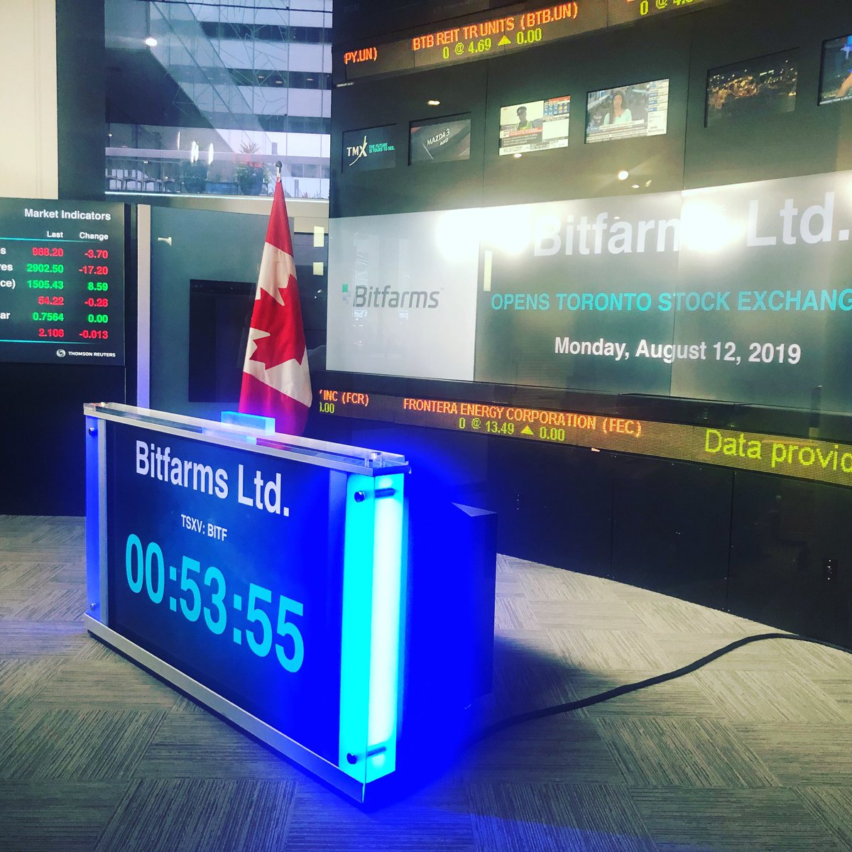 keelinfra_'s tweet photo. Bitfarms ouvre le marché boursier à Toronto ce matin. #bitcoin #blockchain #quebec https://t.co/kKS5ni9tDU