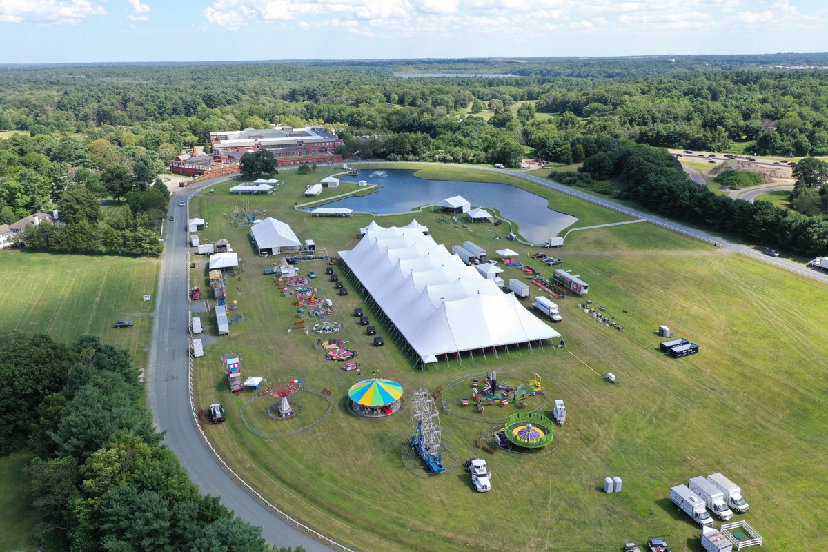 aTentForRent's tweet photo. How does your company outing stack up? #pettingzoo #facepainting #magician #carnival #minigolf #facepainting #lobster #sandcastle #swings #lobster #curiouscreatures #beergarden #duelingpianos https://t.co/4fVEqKe5qY