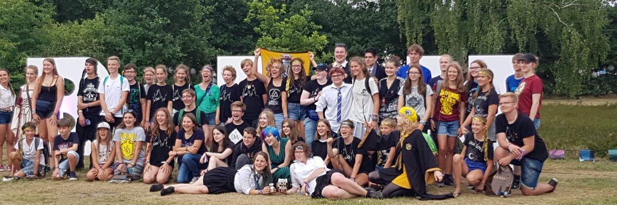 eins_potterhead's tweet photo. Unterschied von Alt und Neu des @Elbenwald Festival
๐ค๐ค๐ค๐๐๐
Was gefiel euch besser?
#EWF19 #ewf18 https://t.co/eXpEzacc6t