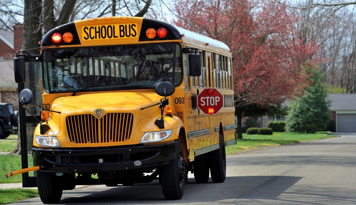 JCPSKY's tweet photo. Need bus hotline hours? Call 485-RIDE with any❓:

🚌 8/12, 7a-5p
🚌 8/13, 7a-6p
🚌 8/14, 6a-until drivers finish their afternoon routes
🚌 8/15, 7a-until drivers finish their afternoon routes
🚌 8/16, 7a-until drivers finish their afternoon routes

#WeAreJCPS https://t.co/c1Qnu2ODTP