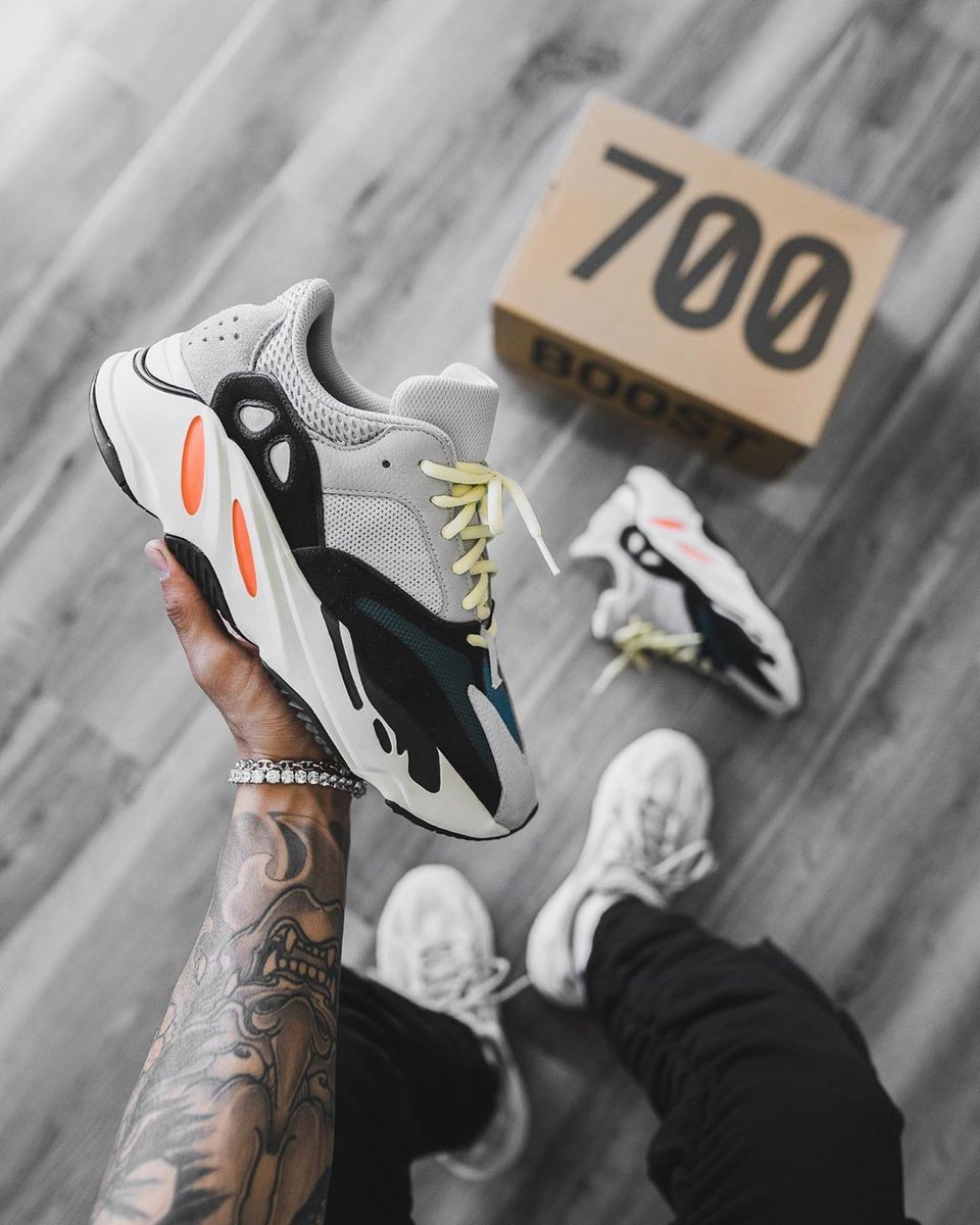 yeezy wave runner sole supplier