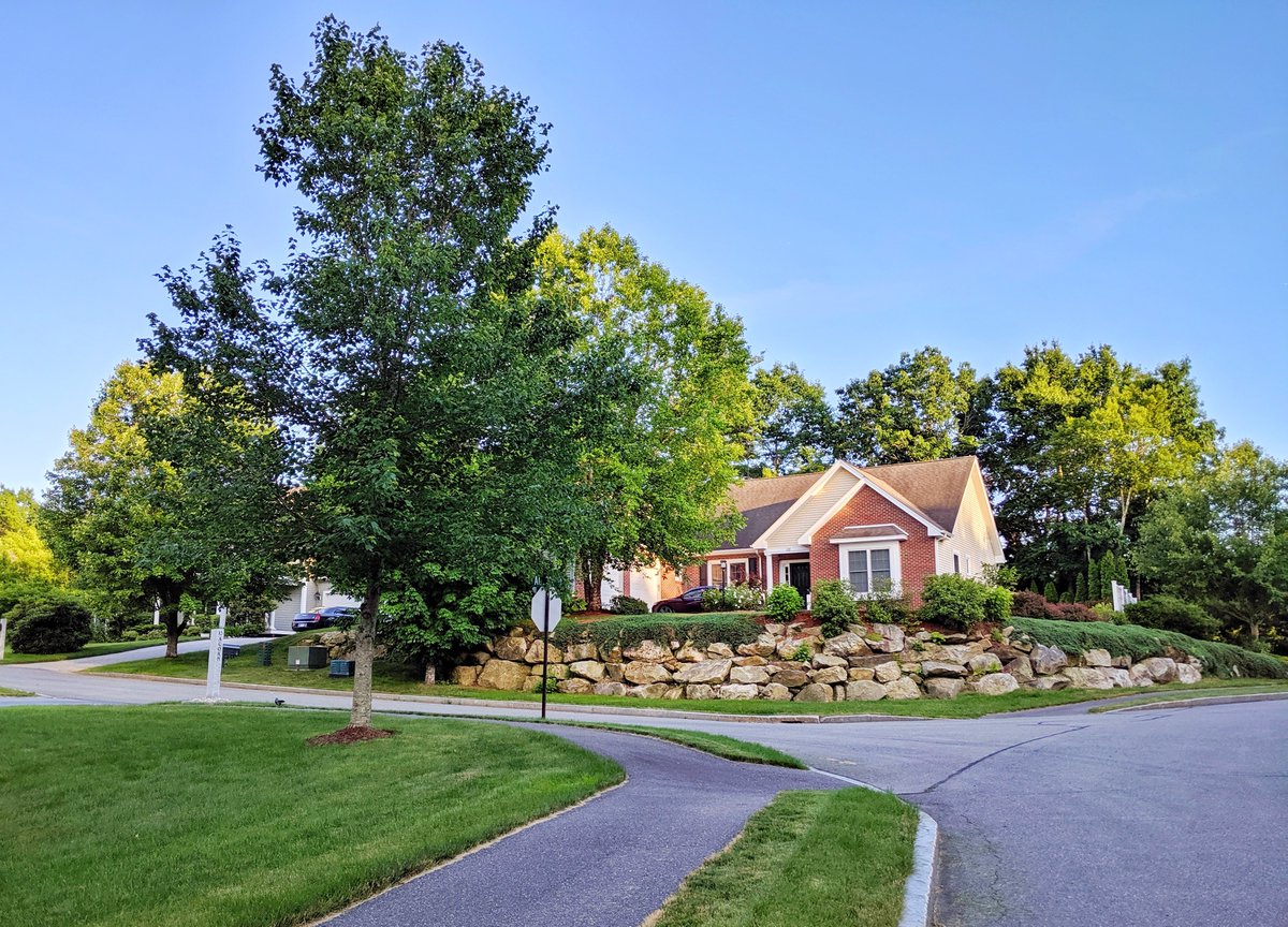 BeanGroupNH's tweet photo. 10 Acorn Circle, Manchester, NH #homeforsale #realestateforsale #OneFloorLiving #quickclosing
https://t.co/y6ZoTavhOr https://t.co/BG9NzkSB76