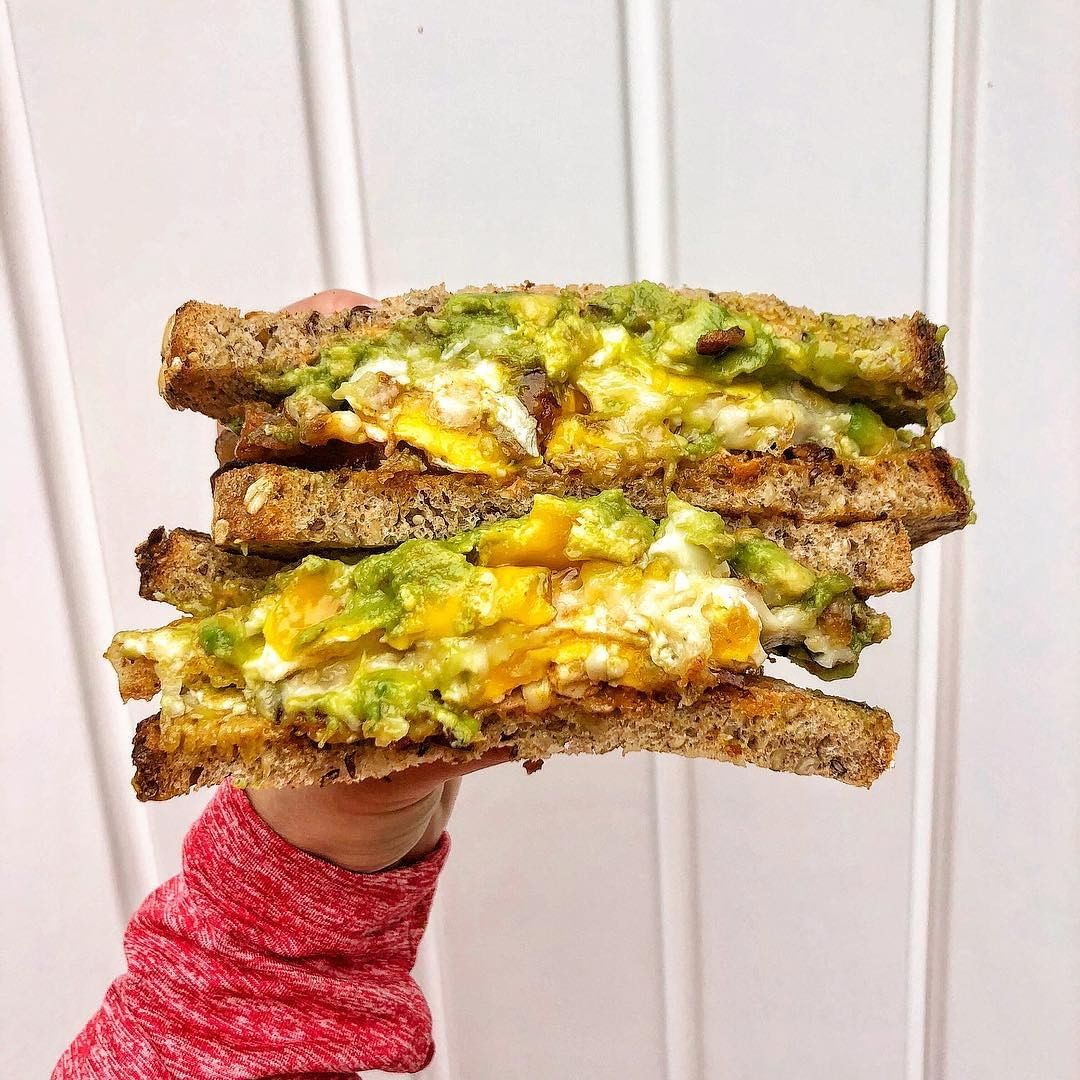 MikeandPattys's tweet photo. #Repost from @tinygirlhugeappetite: Oh, you fancy huh?πΆ The βFancyβ sandwich from @mikeandpattys is SO delicious!πβ
Thank you for sharing, hope to see you again soonπ #mikeandpattys
#yummy #brunchfix #morningslikethis #goodmorning #breakfastinboston #fresh #boston https://t.co/gYOd0pJwxq