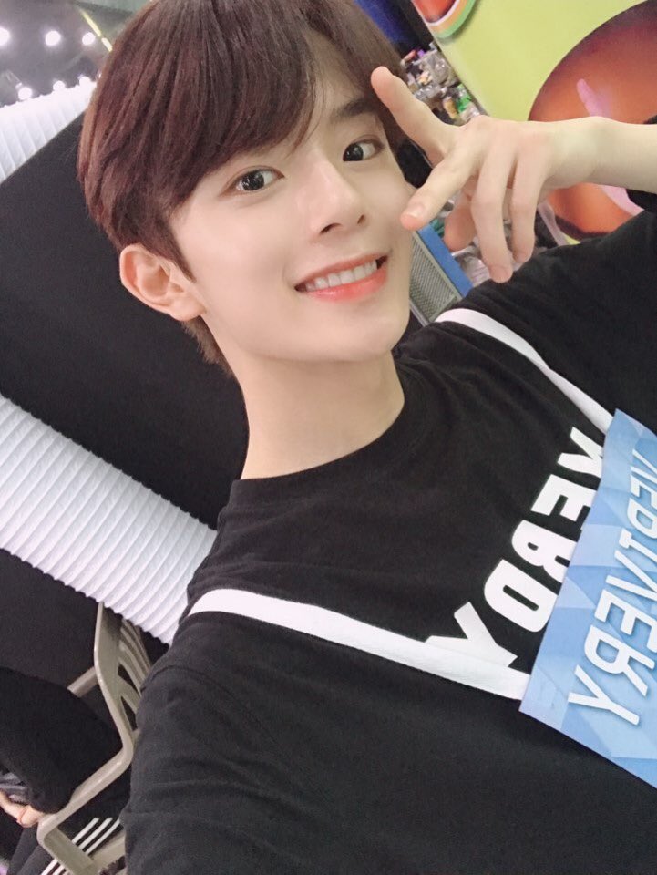 by_verivery's tweet photo. [#강민]
오늘 아육대 너무 재미있었어요 ㅎㅎ
와주신 분들 너무 수고하셨습니당 ~💙
#VERIVERY #베리베리 #베러 #오늘도 #고마워요💙 https://t.co/N0YL5YH8z9
