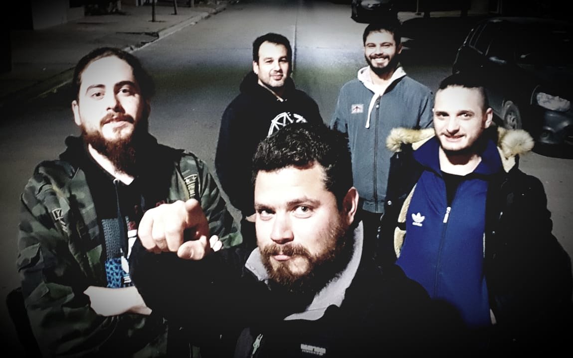 El sábado cumplimos 5 años y se vienen grandes festejos en la esquina de arte y cultura en 9 de julio en el <a href="/CicloCaronte/">Ciclo Caronte</a>! A partir de las 20hs! Se va a sortear un tatuaje! Pedí tu entrada anticipada que viene con una consumición gratis!
Récorda de participar en el sorteo!