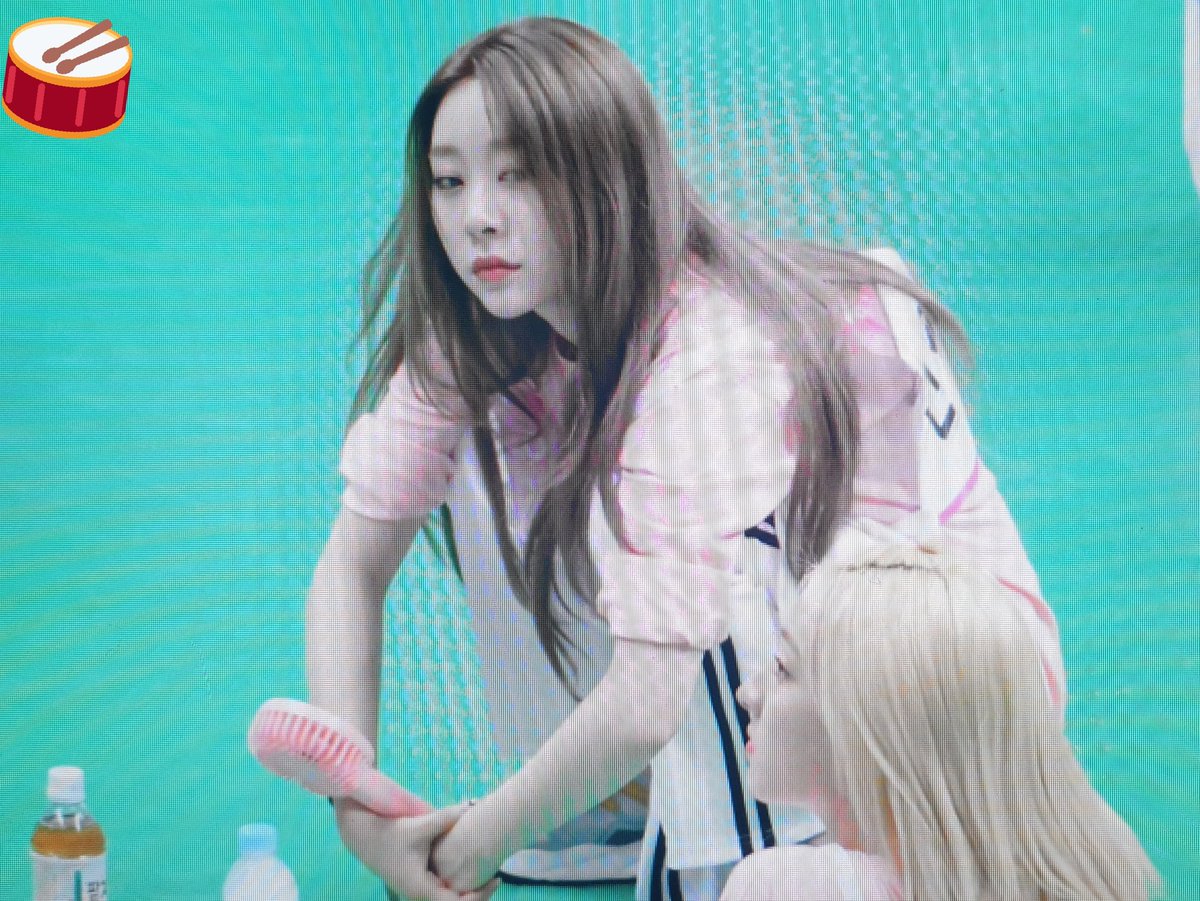 190812 프리뷰

울 언니 더워서 녹아내리자나요😭😭😭