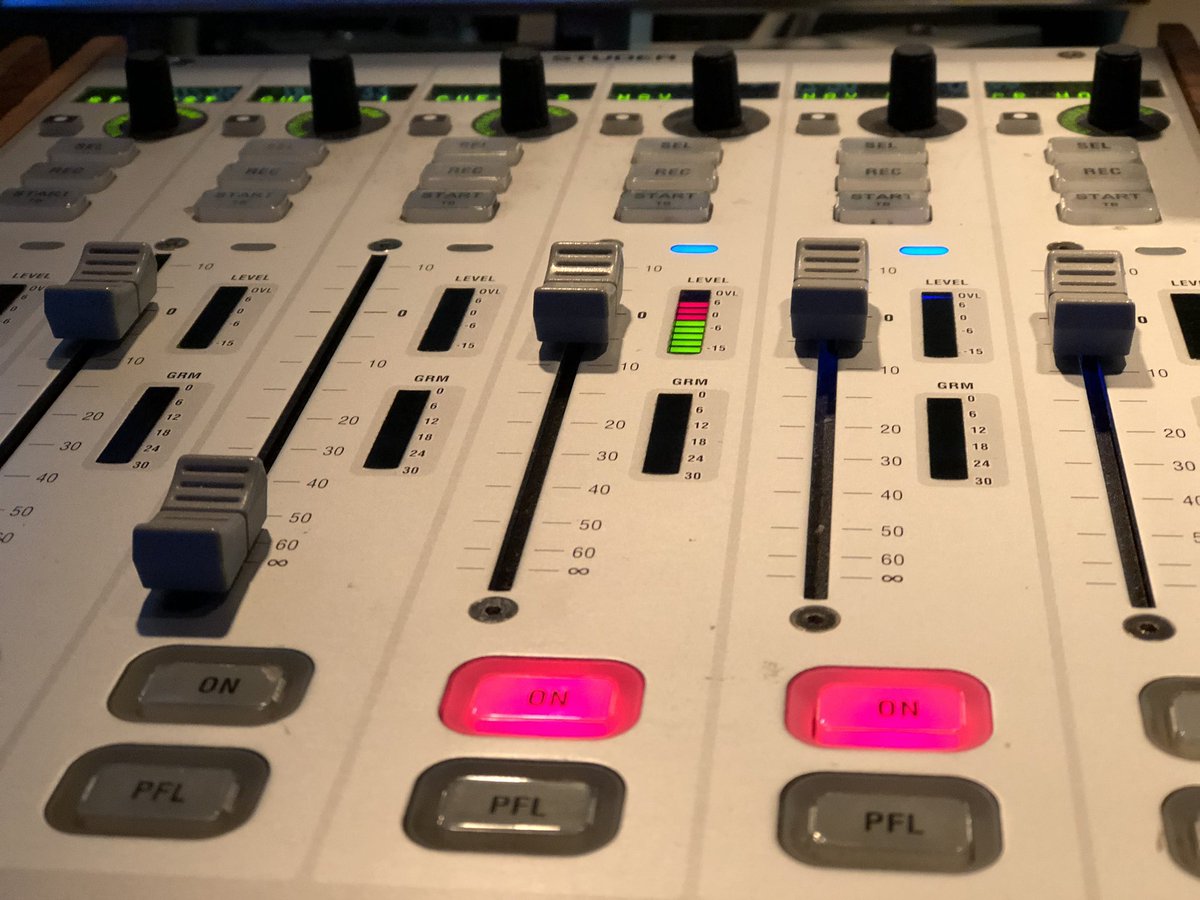 geomaratos's tweet image. I push lots of people’s buttons at work. Sometimes the wrong buttons. These are some of those said buttons. @cbc #buttonpusher #lifeofanoperator #whatsthatonedo #cbc #yukon #mornings #buttons #onair #hellocaller