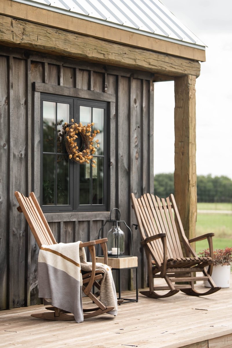 magnolia's tweet photo. It’s here. Shop our fall collection at https://t.co/wSizrg0ntX! #MagnoliaMarket https://t.co/hdRM5ww4vW