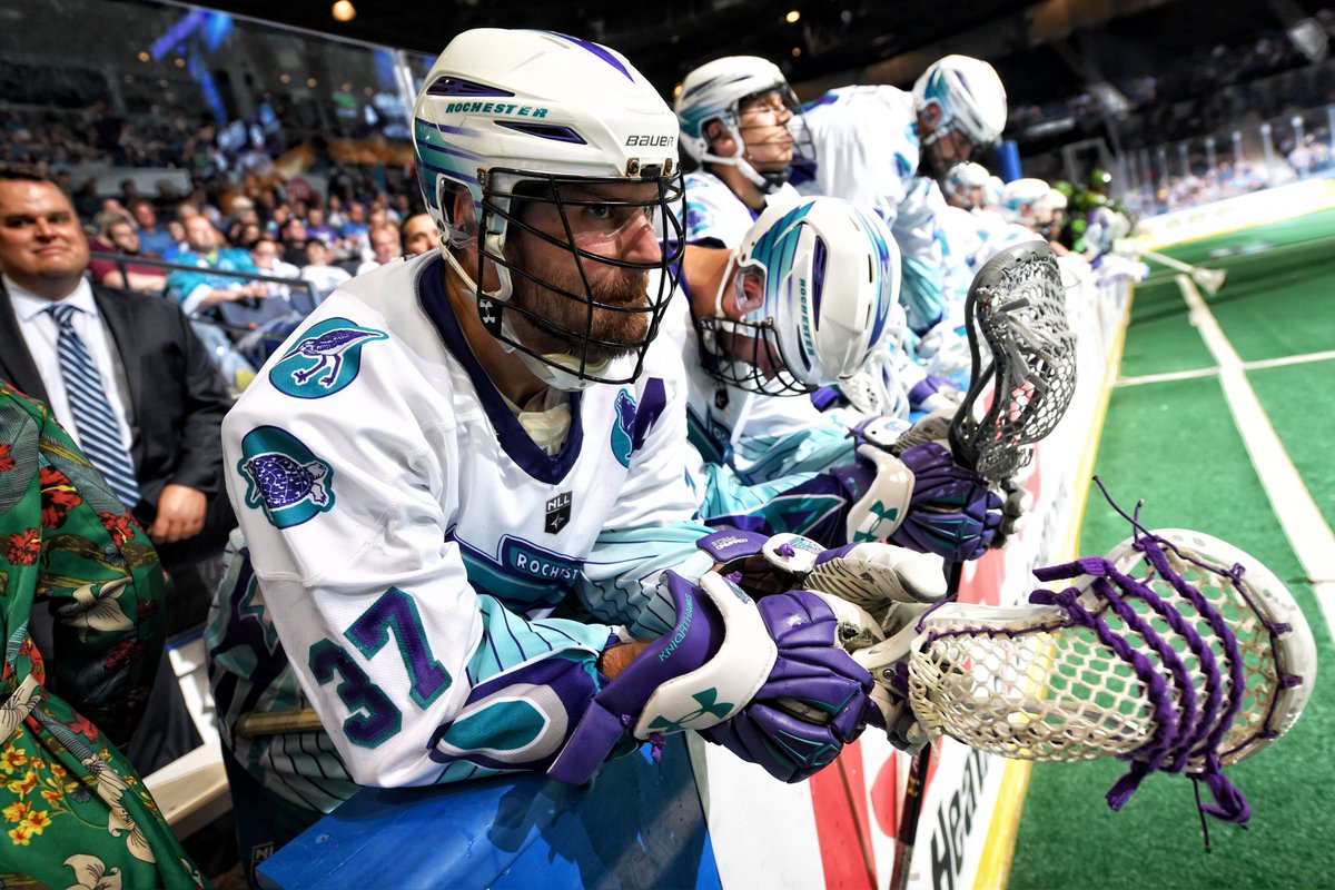 Last week the <a href="/HFXThunderbirds/">Halifax Thunderbirds</a> announced the signing of @Elmira_Lacrosse alumnus Scott Campbell '04 for the upcoming 2019-20 <a href="/NLL/">NLL</a> campaign, his 16th season at the pro ranks #ElmiraProud #HailElmira #GoEC #SOAR #NLL

📰: bit.ly/31AQkjw