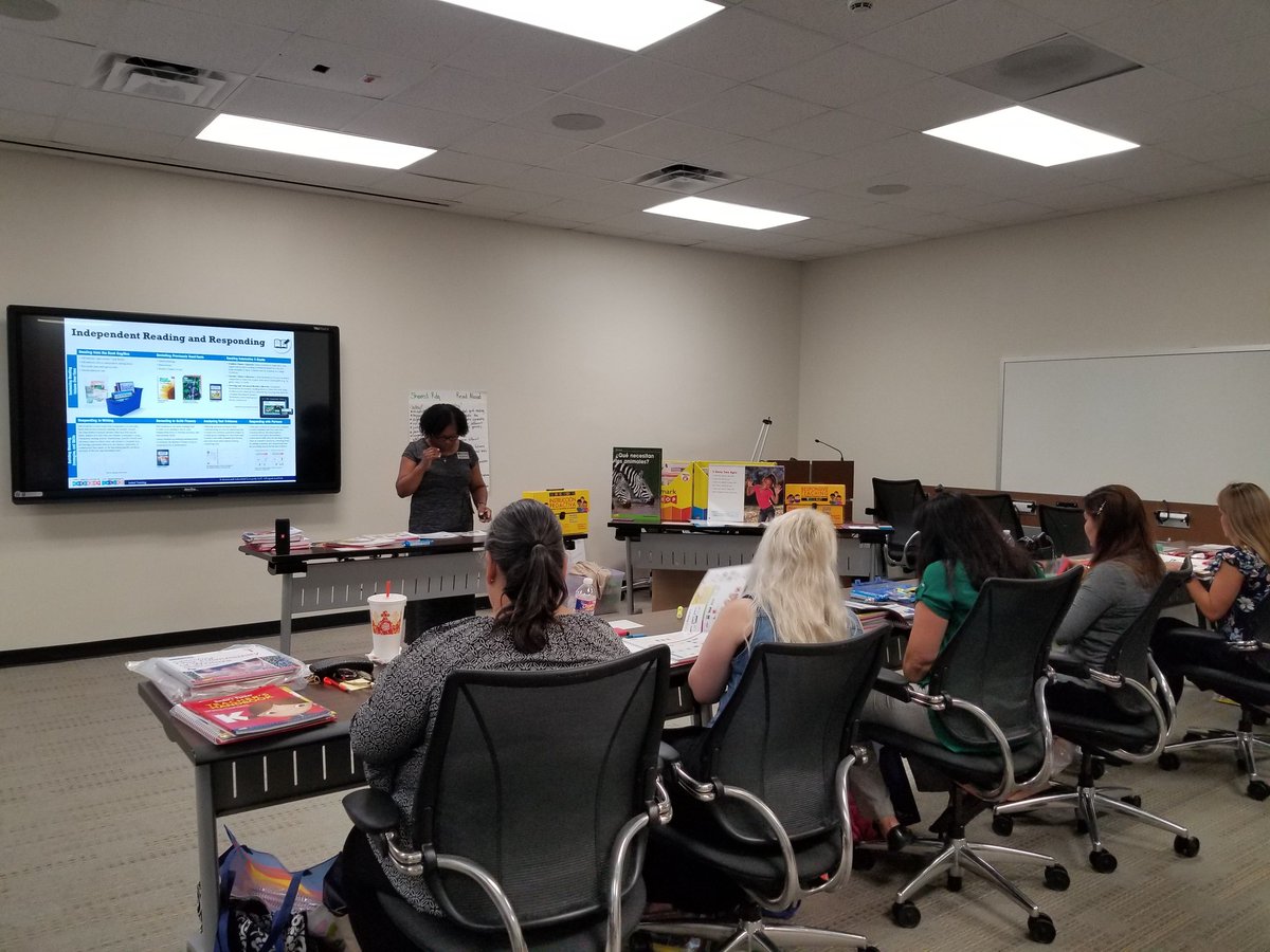 JacquieKortz's tweet photo. Dual Language Training today
GL Teachers &amp; Paras way to go!!! #LightitupGL #WeAreAldine #ThePowerOfPrimary #TeamAldine @GarciaLeza1 @AldineISD @CGomez2_AISD @drgoffney @Selchapa @anitaperezABC @PattyWillis1 @SarahSutter8 @shinebrightPat @GloriaMacias101 @Briones2Rachel https://t.co/piwPFoZqqs