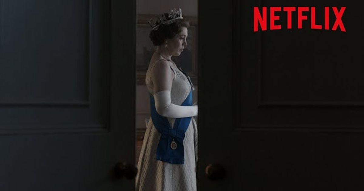 MariaVincent22's tweet photo. Olivia Colman looks dramatically regal in 'The Crown' Season 3's first teaser https://t.co/iCcg9jx4oY https://t.co/wKxS0AZUui