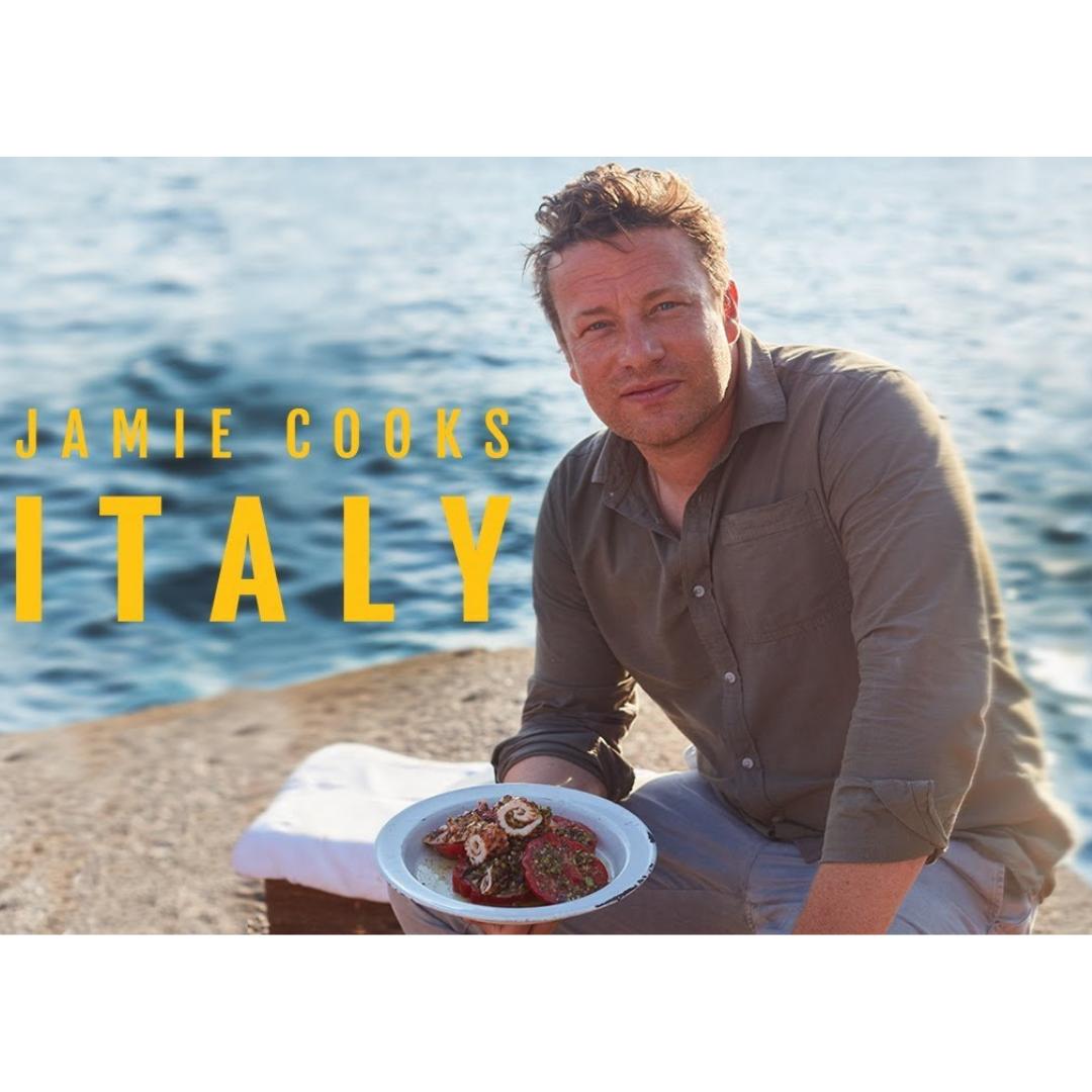 danhawkinsbass's tweet photo. Online Bass Player in the wild: Played some #DoubleBass and #BassGuitar on a few tracks for @AlLethbridge that aired on the @jamieoliver show Jamie Cooks Italy. #bassplayer #remotesessions https://t.co/uU2iAueYbb
