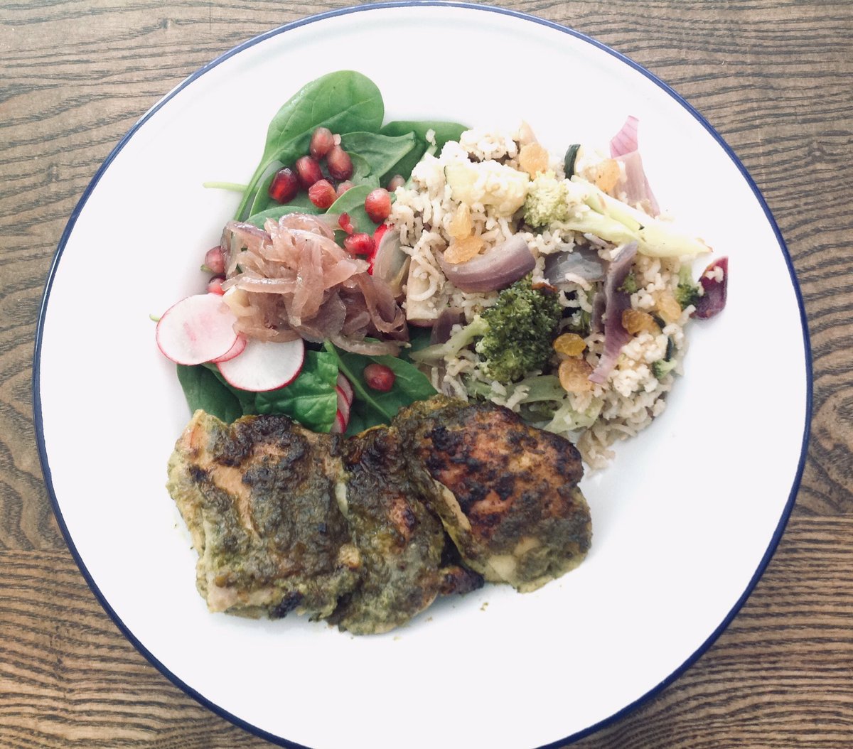 Some fresh vibes from India flowing out of the kitchen this week...there’s still time to pop in today if you’ve not eaten lunch yet! #bristolfood #healthylunch #tastytucker