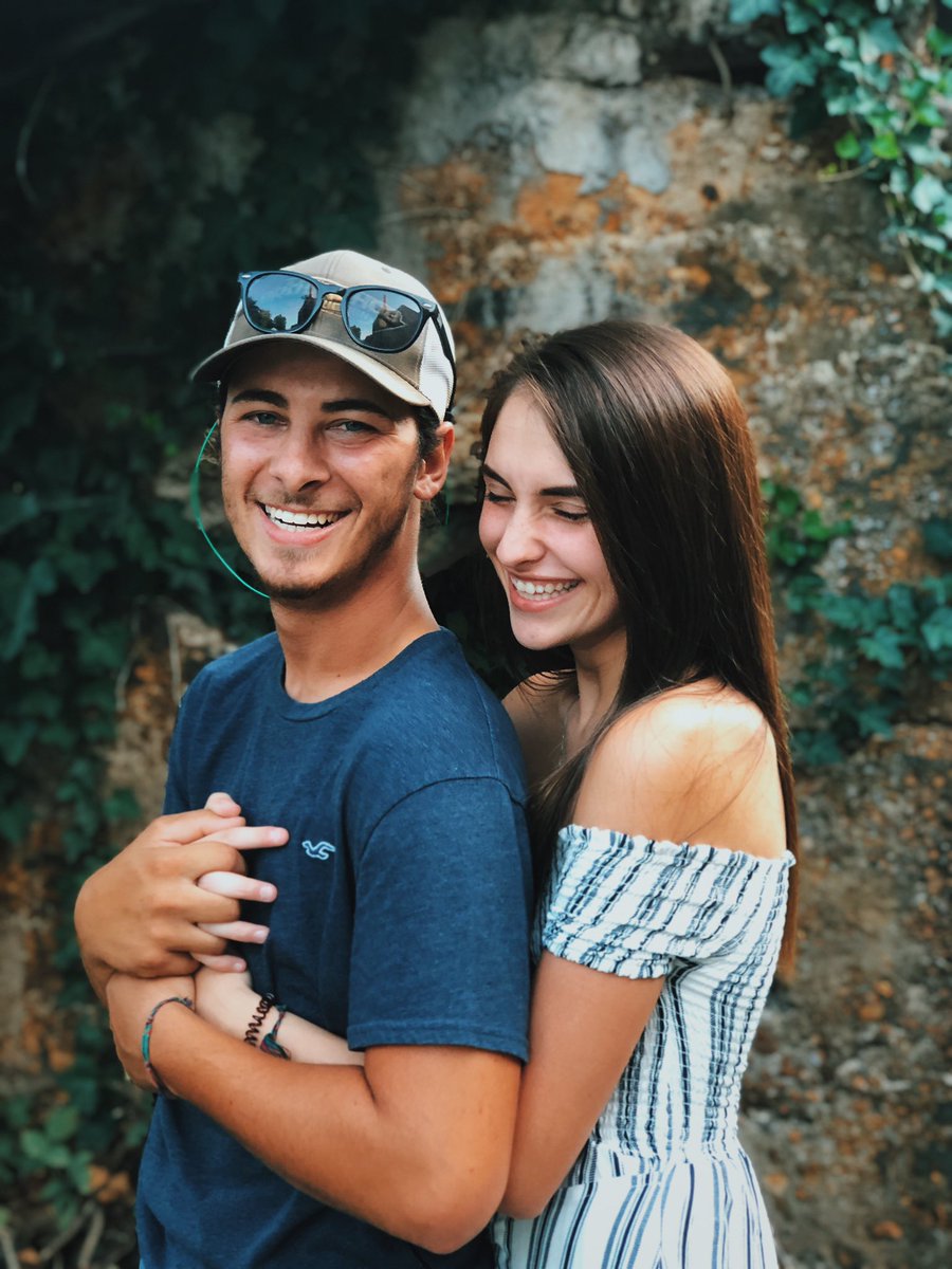 so in love with you💛🌻