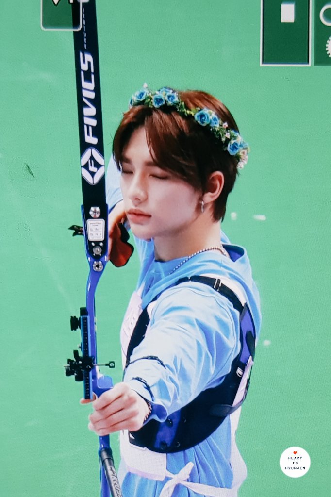 HEART TO HYUNJIN tweet media