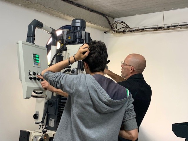 optimachines's tweet photo. On passe aux choses sérieuses... Les premières images (en avant-première) de la formation de notre youtubeur apprenti #Ultimatemaking #formation #usinage #travaildumétal #Optimachines @gameside98 https://t.co/Yfcia6xkJe