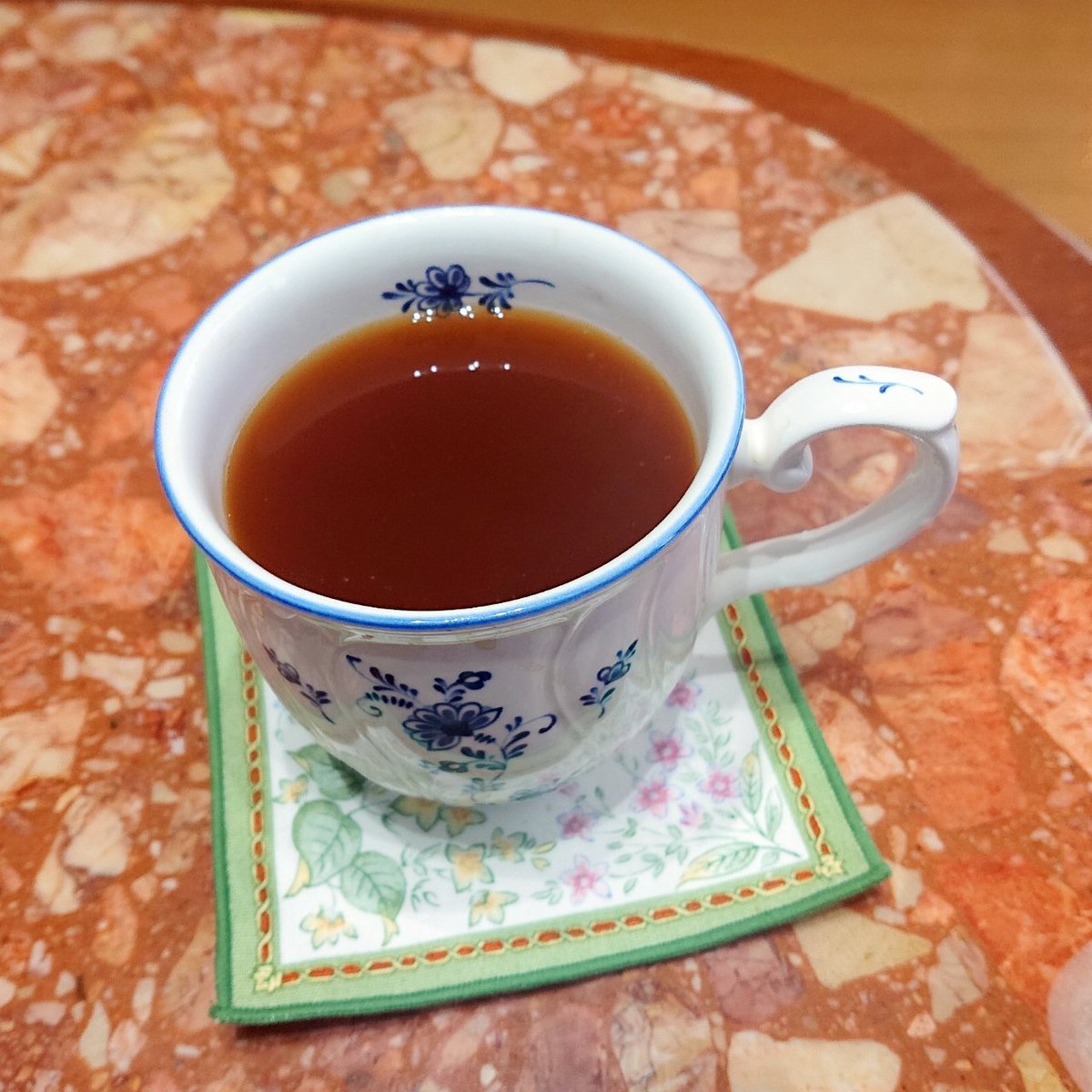 healthy_mika's tweet photo. #kannaway #rooibostea #relax #wellness #healthy #antiaging
綺麗にルイボスティーは欠かせない🤗
ノンカフェイン、ノンカロリー、10種類以上のミネラルを含み、デトックス効果が高く免疫力を上げ、老化の原因である活性酸素の働きを抑えます🙆 そしてKannawayの製品ですから...フフ🤭 https://t.co/CFfaEkPmdc