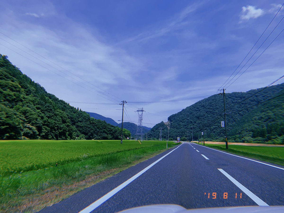 hiro_takeda__'s tweet photo. 夏にワクワクした 🌻 https://t.co/9LCyHQP56h