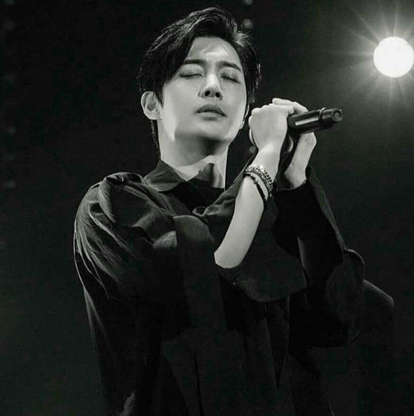 ShulayChusan's tweet photo. #KimHyunJoong #BioRhythmTour #October20Peru ✈️😍 love this guy! https://t.co/Gormbp3kzk