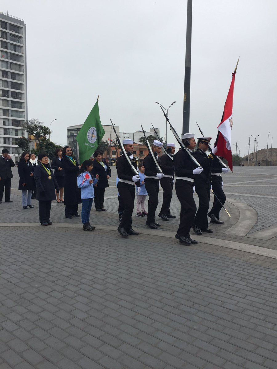 thectmp's tweet photo. Desfile por el 34 aniversario del Colegio Tecnólogo Médico del Perú en Plaza a la Bandera 🇵🇪 https://t.co/FmE46xbQTb