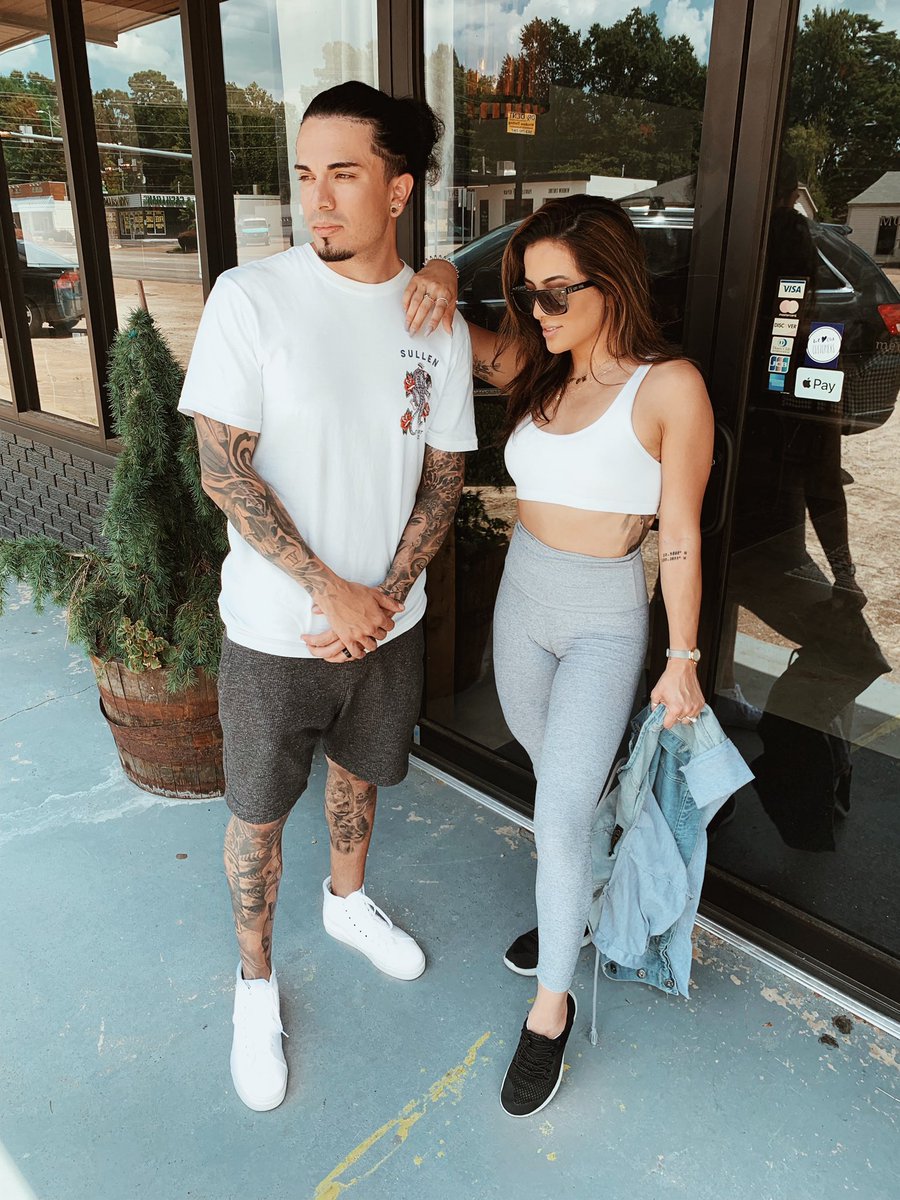 imferrealthough's tweet photo. When you force your brother to be extra with you 🤷🏽‍♀️ https://t.co/adsyccnfmt
