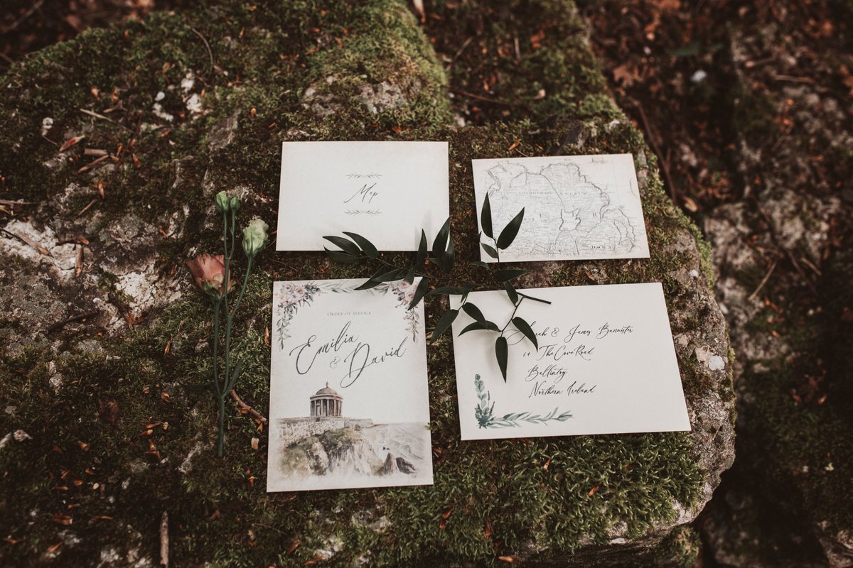 Paper_Bark's tweet image. We LUUURVE painting bespoke wedding stationery. this was for a shoot based on a wedding we did recently! 

#bespokeweddingstationery #weddinginvitations #paperbark #bestweddingstationery