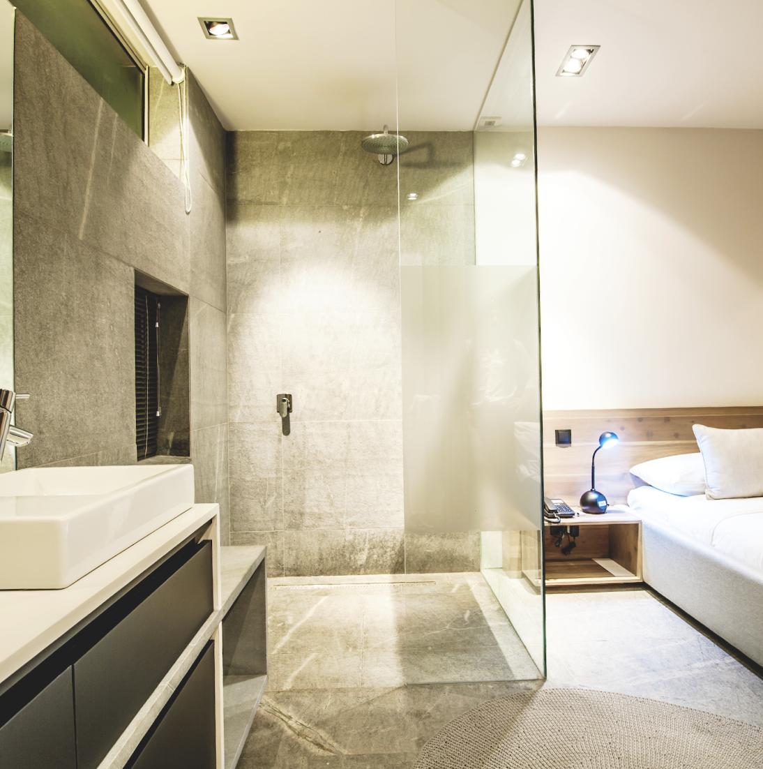 CampsBayPOD's tweet photo. Efficiently designed, our Mini Mountain Rooms are a favourite among our single and budget conscious https://t.co/qSaEn3fp6F here for full details https://t.co/lJ6jGsXpml #podcampsbay #meetsouthafrica https://t.co/wGLYyJdeoe