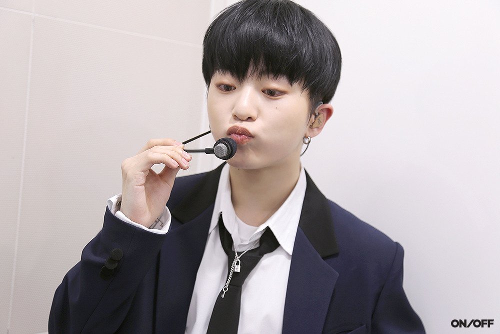 ONF_MY's tweet photo. [120819 Fancafe Update] 4/6 
ONF DIARY #69 #LAUNDAY #해피라운데이 #HAPPYLAUNDAY

🔗https://t.co/TkFBvfruOy

#LAUN #라운 #ONF #온앤오프 https://t.co/P8BA1x7unU