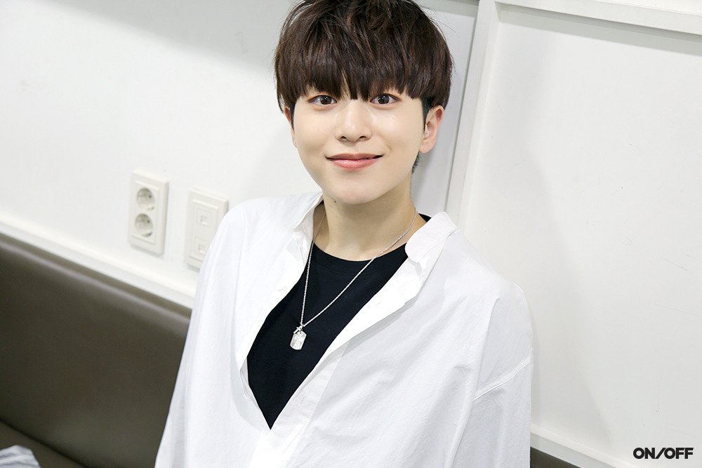 ONF_MY's tweet photo. [120819 Fancafe Update] 1/6 
ONF DIARY #69 #LAUNDAY #해피라운데이 #HAPPYLAUNDAY

🔗https://t.co/TkFBvfruOy

#LAUN #라운 #ONF #온앤오프 https://t.co/MNCOcNNgVd