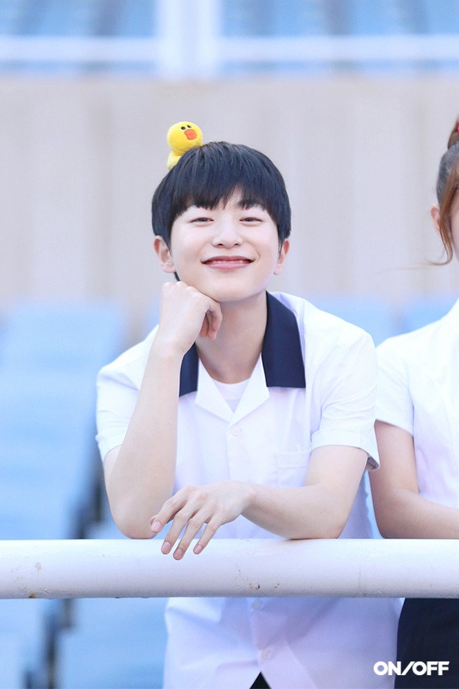 Laun_Thailand's tweet photo. *CAFE* 190812 ONF DIARY #69 #LAUNDAY #해피라운데이
🐣 #LAUN #라운 🐣
#ONF #온앤오프 #HAPPYLAUNDAY
-1- https://t.co/g126VXubaD